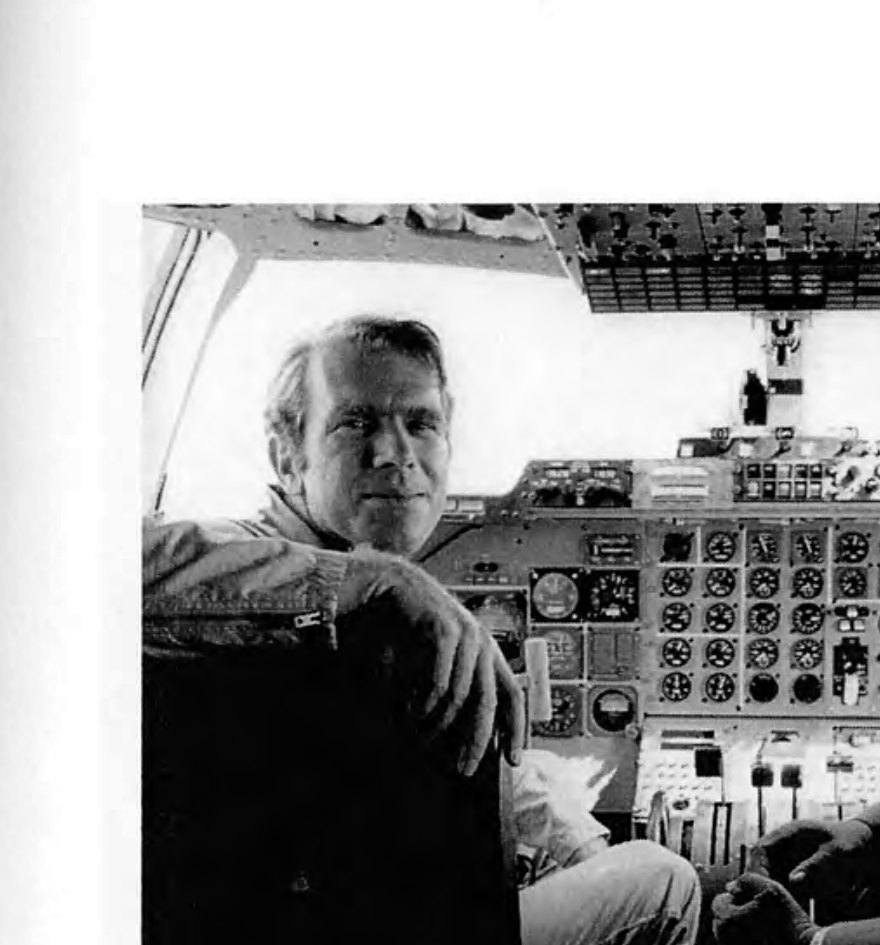 Prof. Gerhard Eggers as co-pilot in the cockpit of the VFW 614