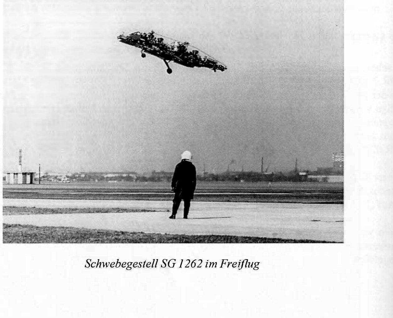 SG 1262 hover rig in free flight, Bremen airport